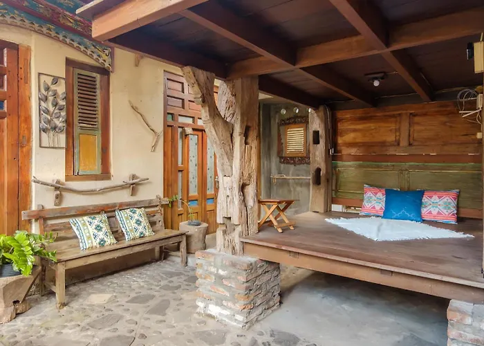 Twospaces Living At Wave And Chill House, 2*