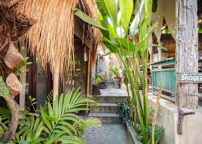 Twospaces Living At Wave And Chill House,