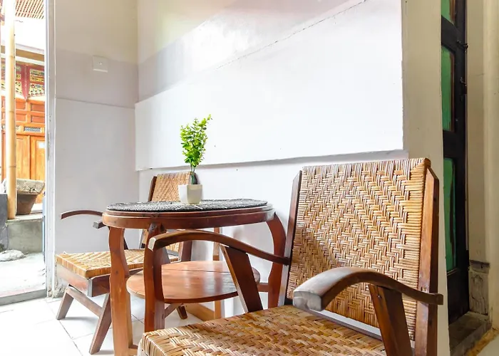 Pensión Twospaces Living At Wave And Chill House,