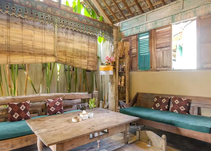 Twospaces Living At Wave And Chill House, 2*