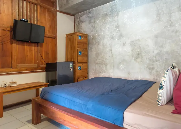Twospaces Living At Wave And Chill House, Canggu