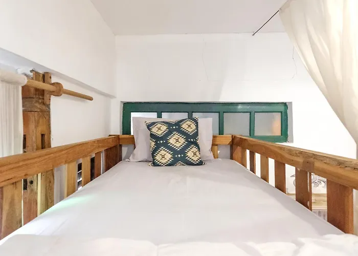 Twospaces Living At Wave And Chill House, 2* Canggu