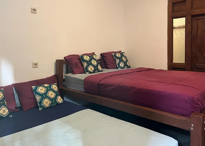 Twospaces Living At Wave And Chill House,